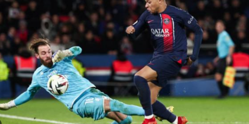 Kylian Mbappé redder dagen, da Paris Saint-Germain afslutter 2023 med et brag
